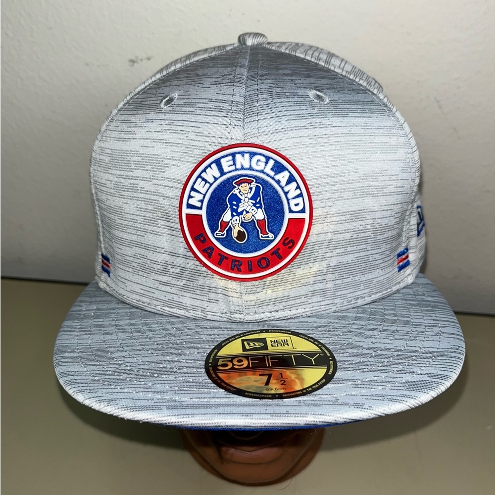 NEW PATRIOTS THROWBACK RUBBER LOGO GREY NEW ERA 59FIFTY FITTED HAT SIZE 7 1/2